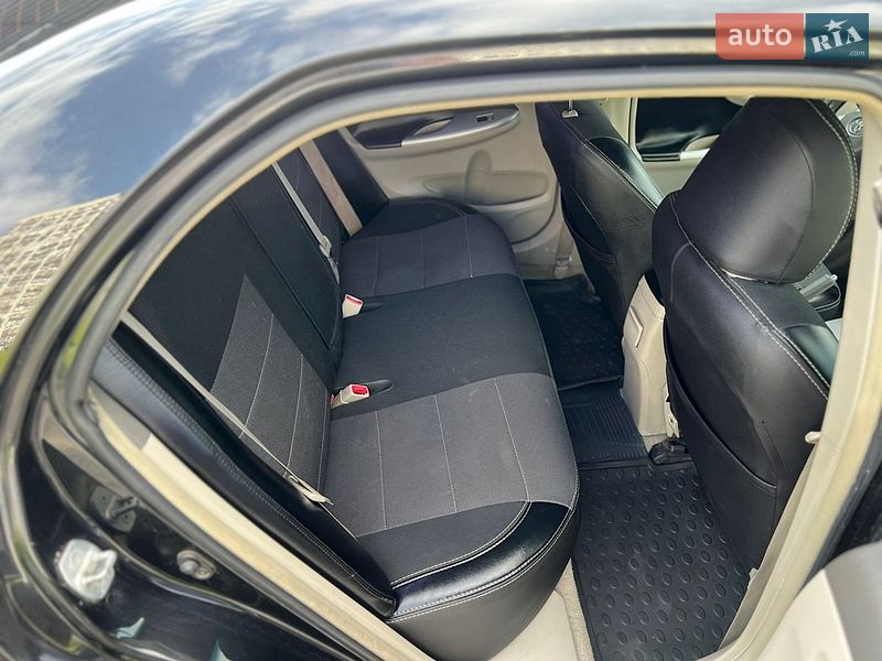 Седан Toyota Corolla 2008 в Киеве