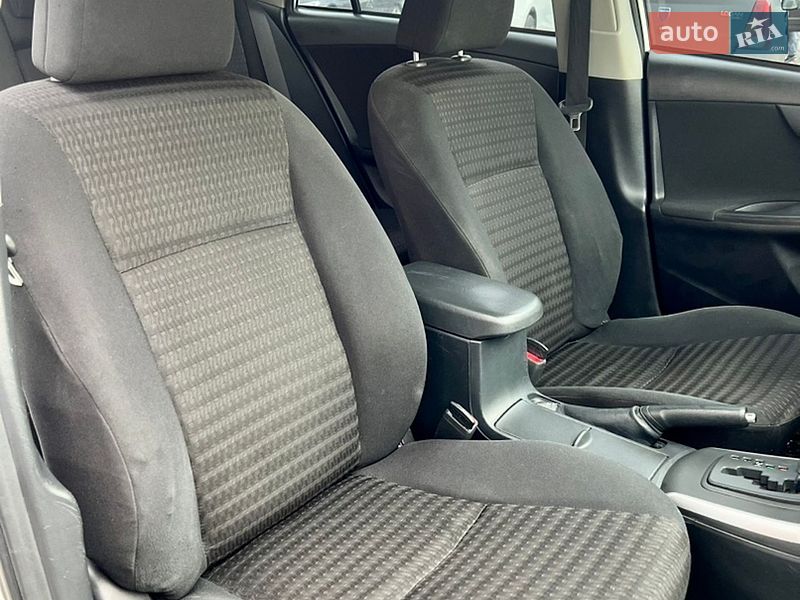 Седан Toyota Corolla 2011 в Харькове