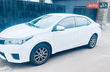 Седан Toyota Corolla 2014 в Киеве