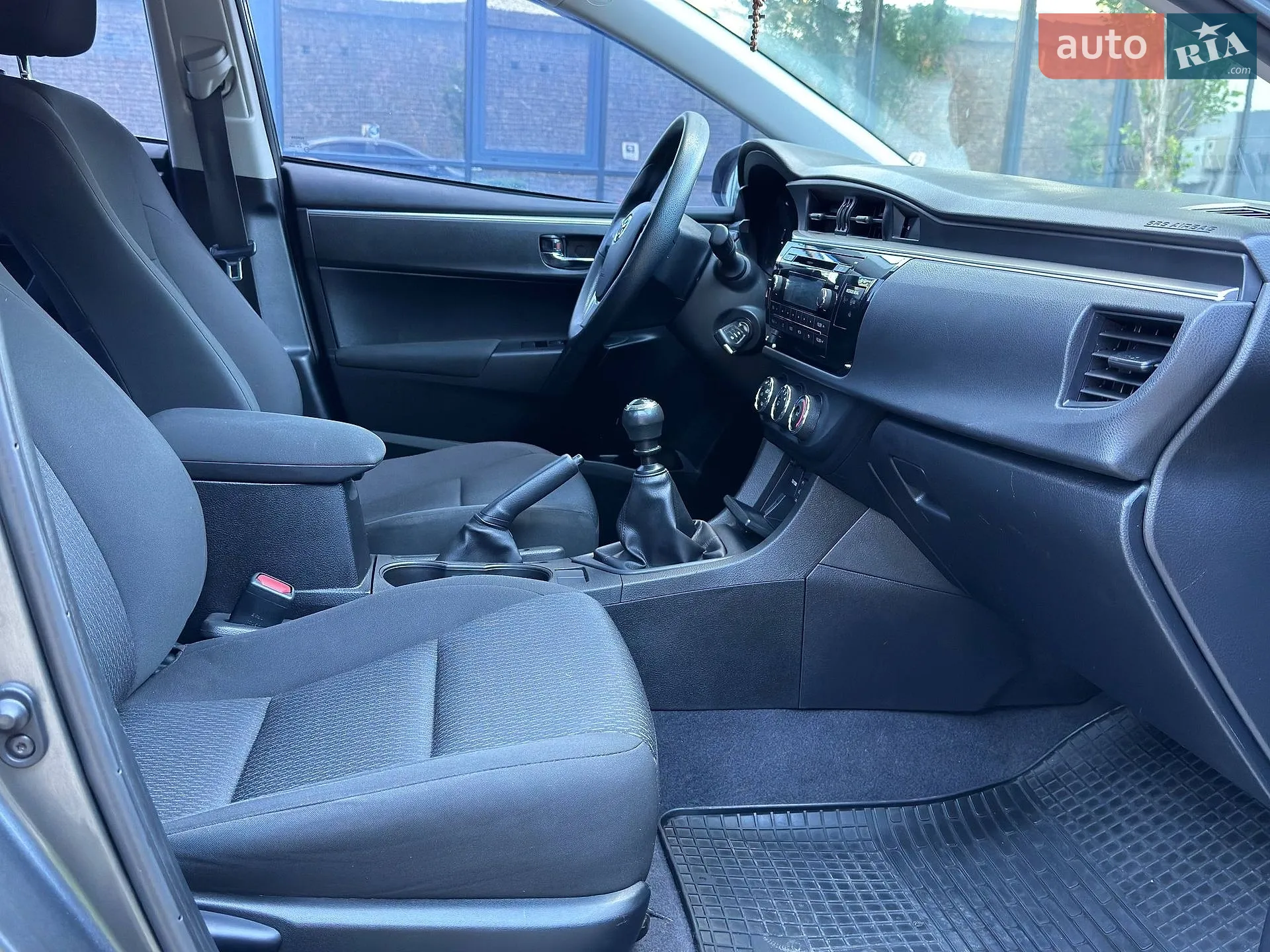 2013 Toyota Corolla - мініатюра 18