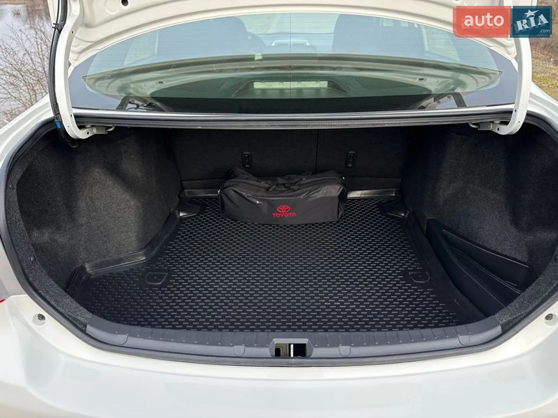 2011 Toyota Corolla - мініатюра 28