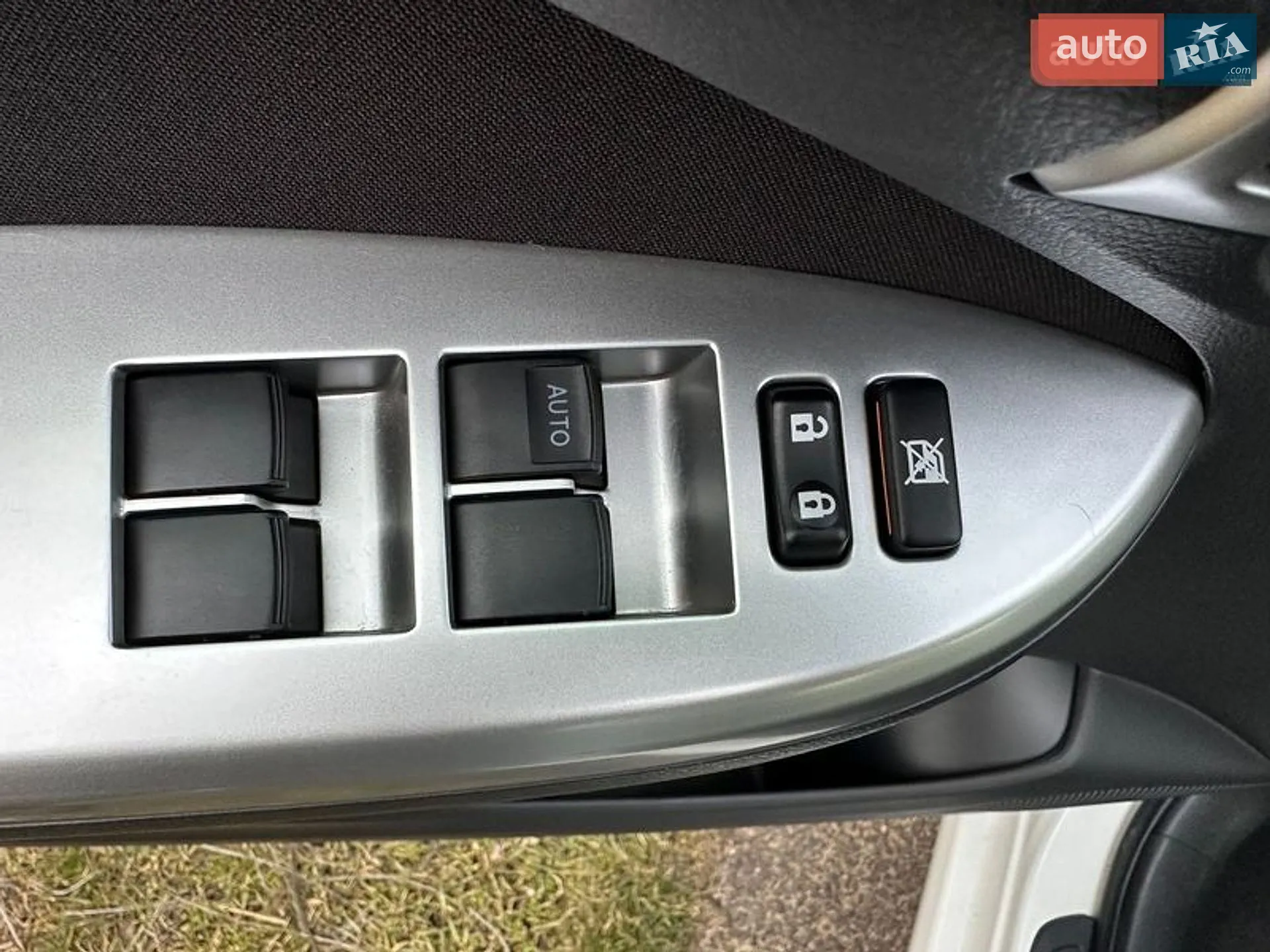 2011 Toyota Corolla - мініатюра 33