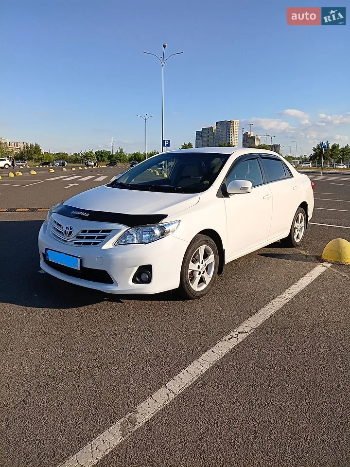 2013 Toyota Corolla - мініатюра 12
