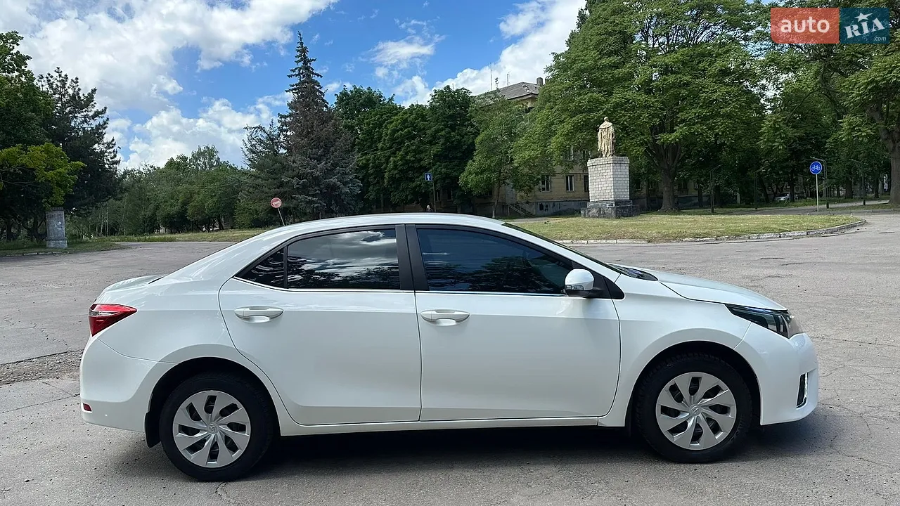 2015 Toyota Corolla - мініатюра 10