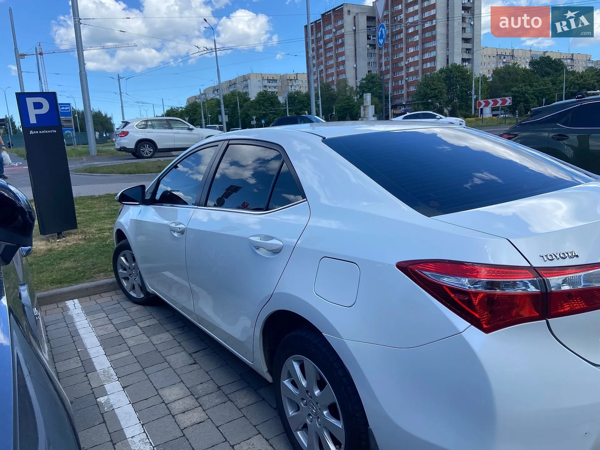 2015 Toyota Corolla - мініатюра 16