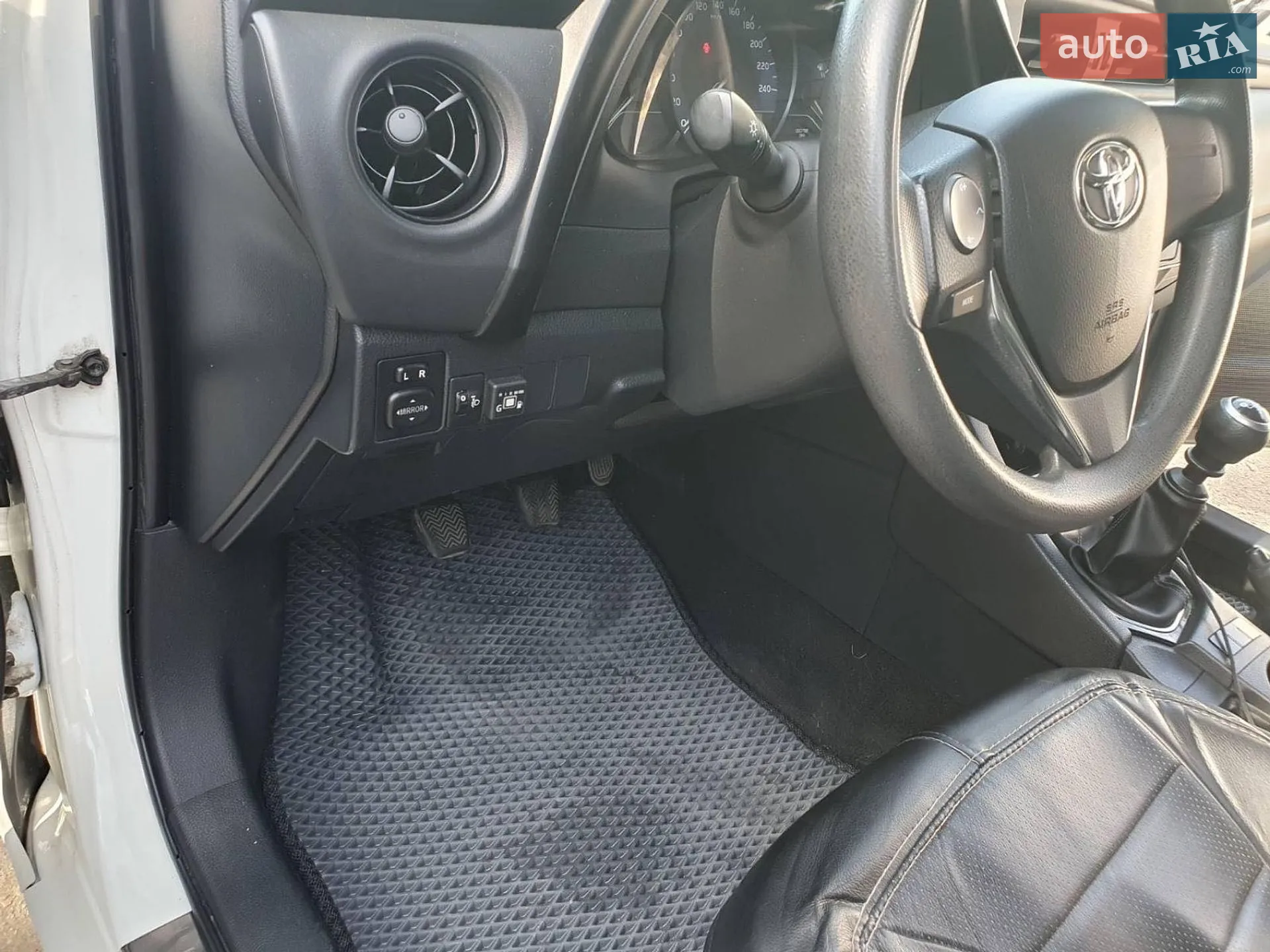 2017 Toyota Corolla - мініатюра 7