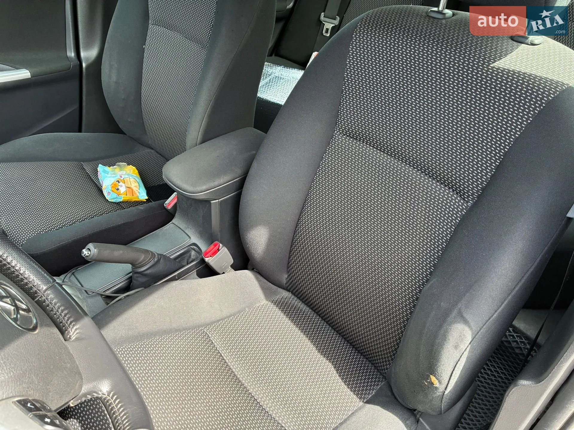 2010 Toyota Corolla - мініатюра 6