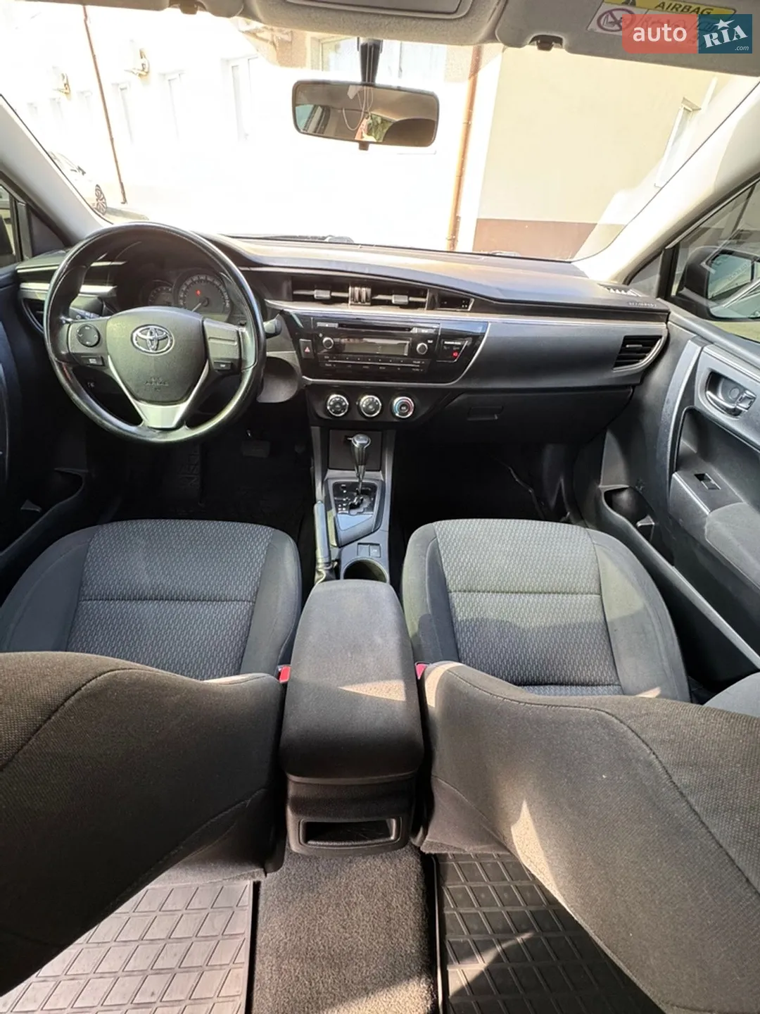 2014 Toyota Corolla - мініатюра 9