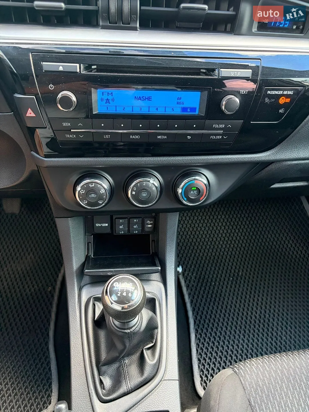 2015 Toyota Corolla - мініатюра 11