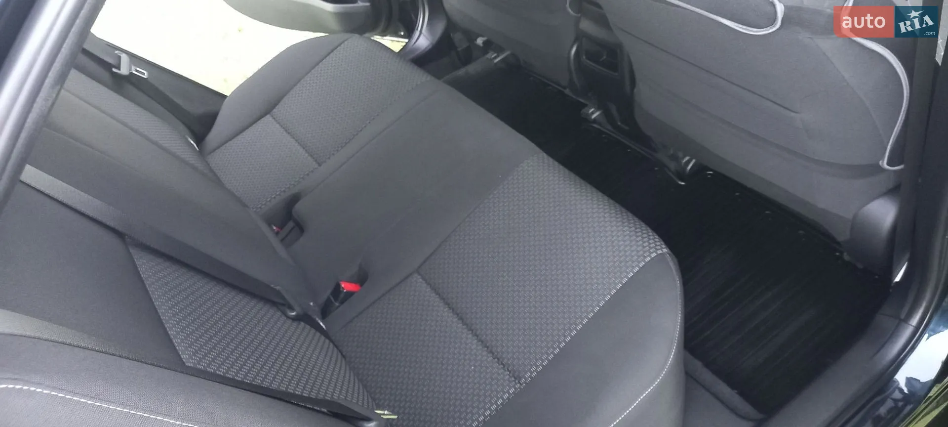 2013 Toyota Corolla - мініатюра 18