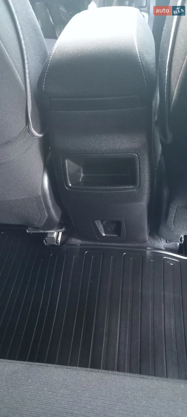 2013 Toyota Corolla - мініатюра 29