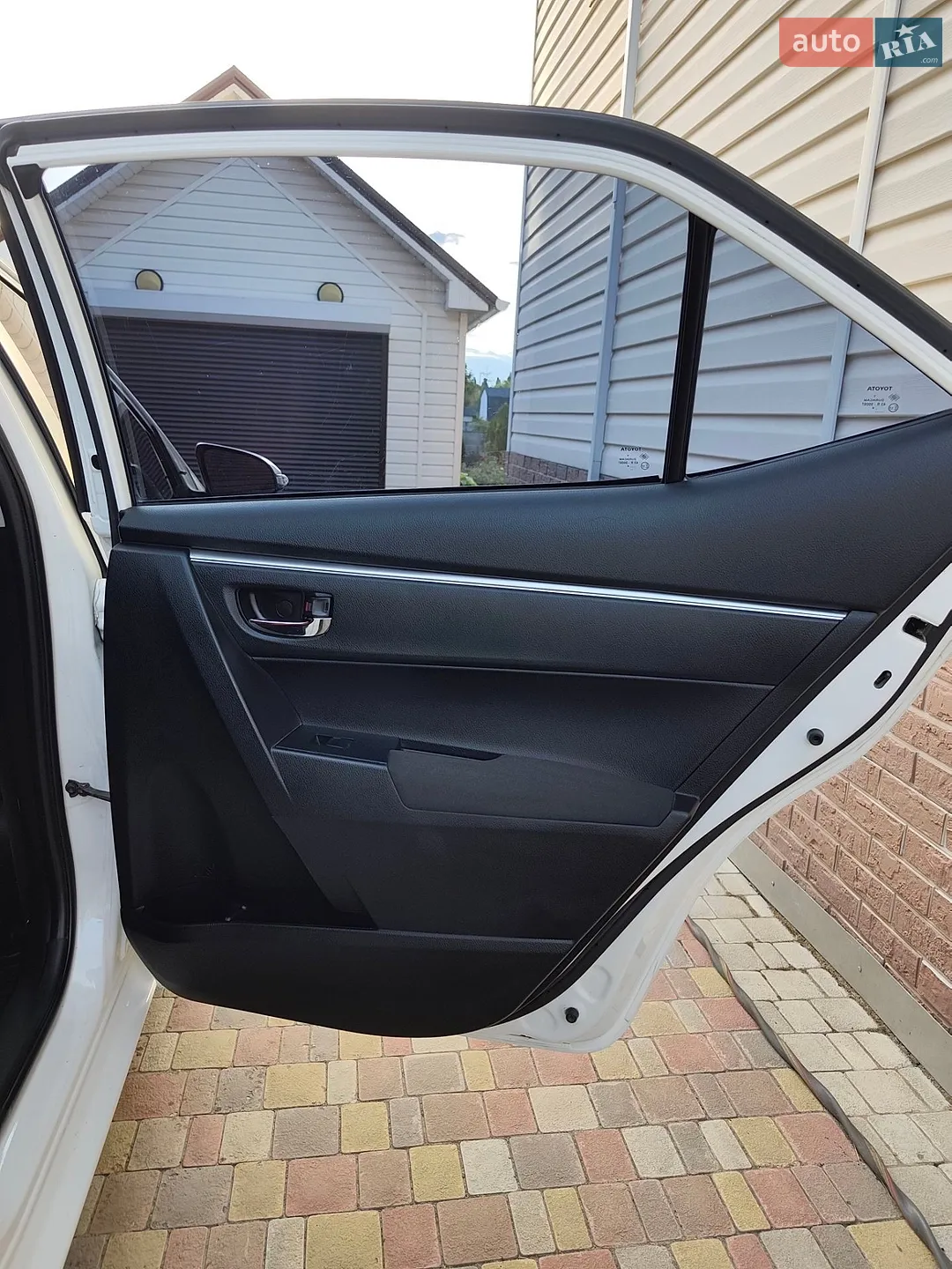 2014 Toyota Corolla - мініатюра 11