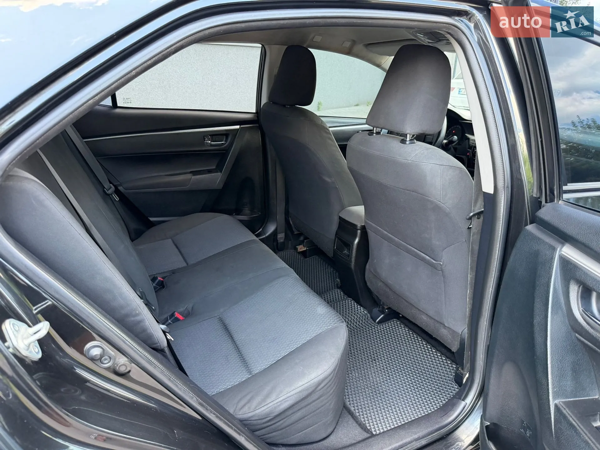 2015 Toyota Corolla - мініатюра 19