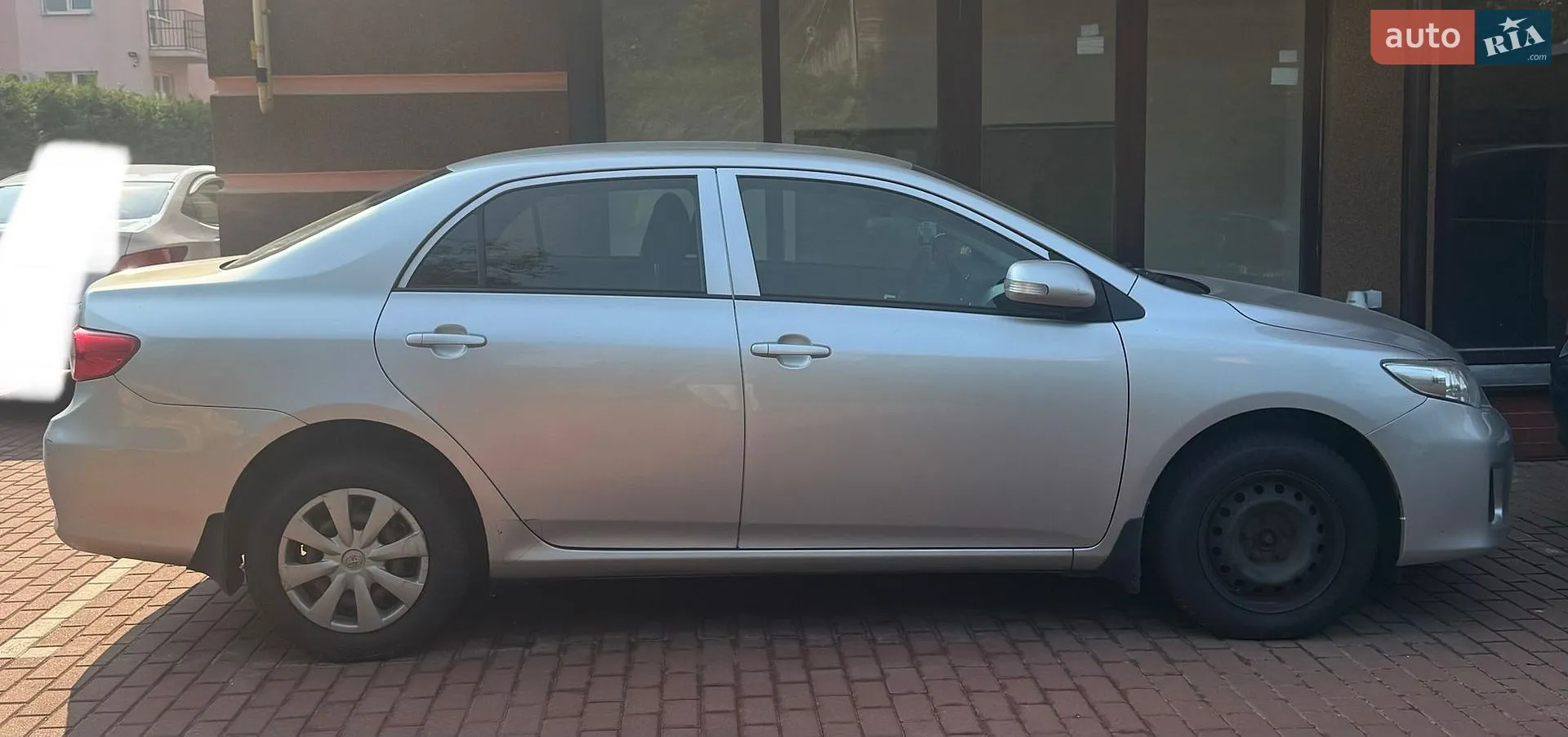 2011 Toyota Corolla - мініатюра 2