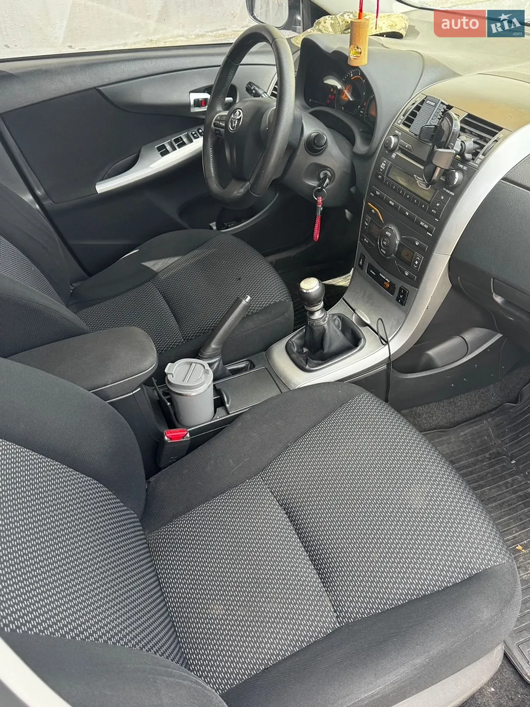 2010 Toyota Corolla - мініатюра 5