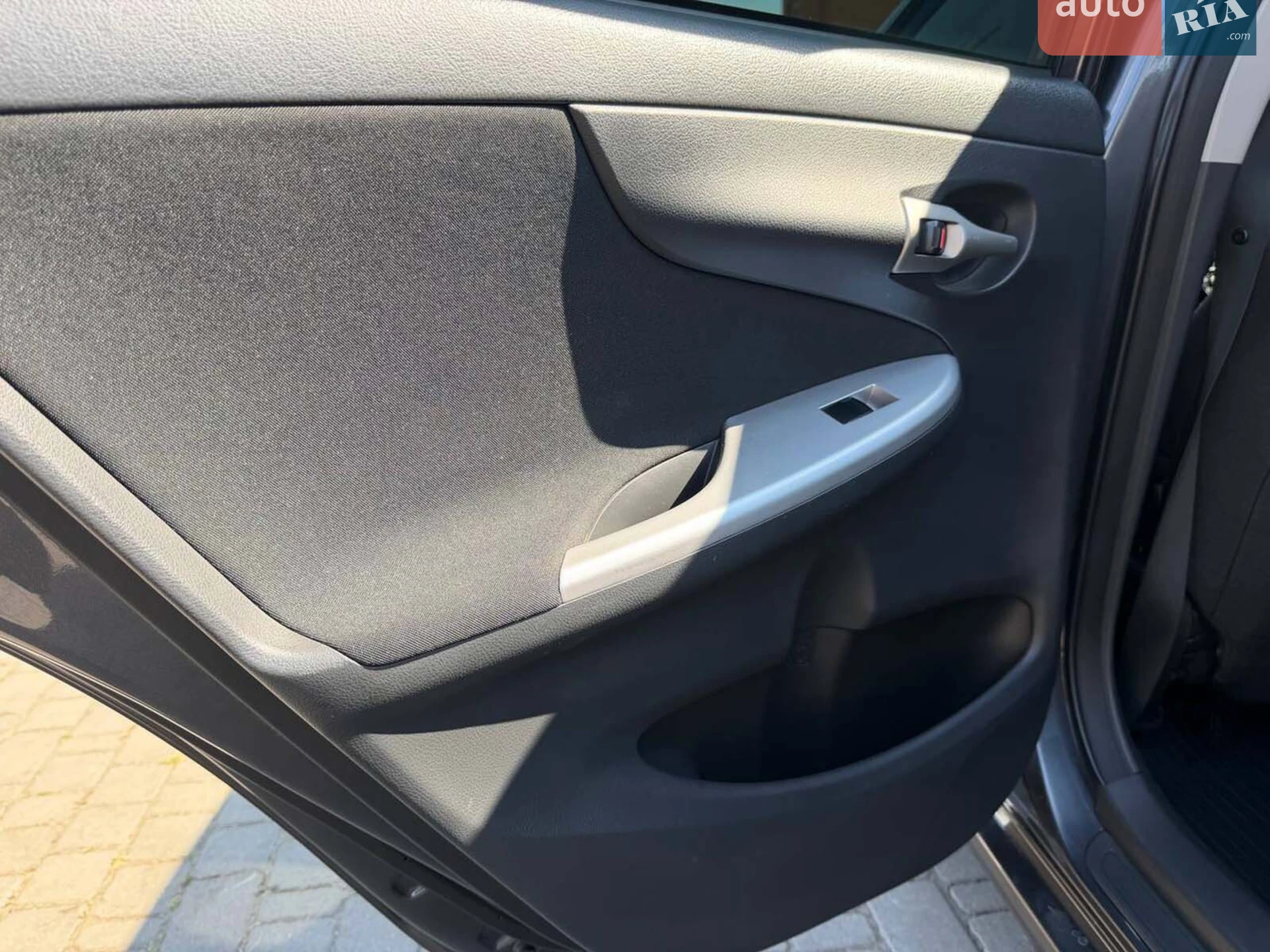 2010 Toyota Corolla - мініатюра 12