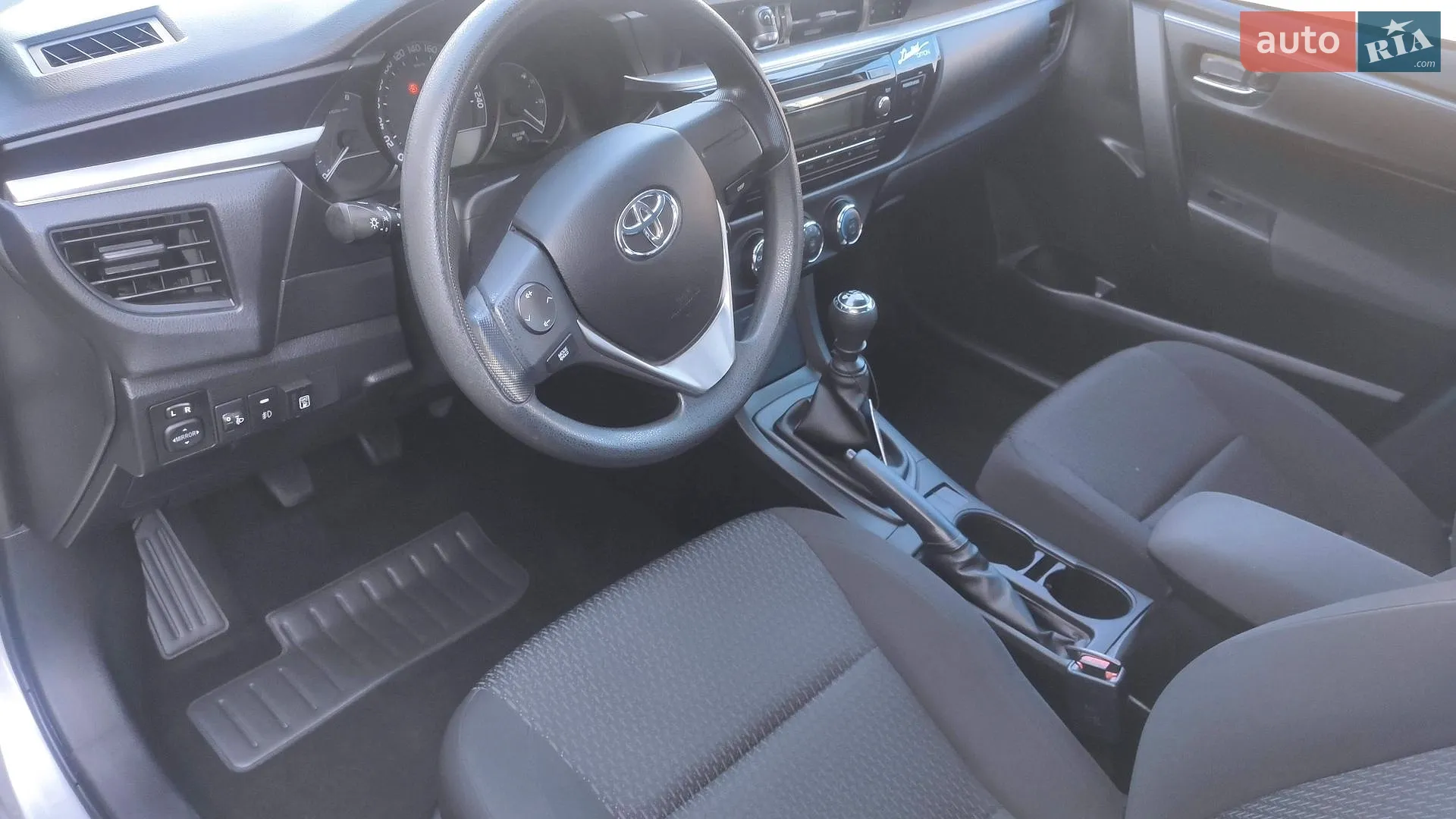 2015 Toyota Corolla - мініатюра 16