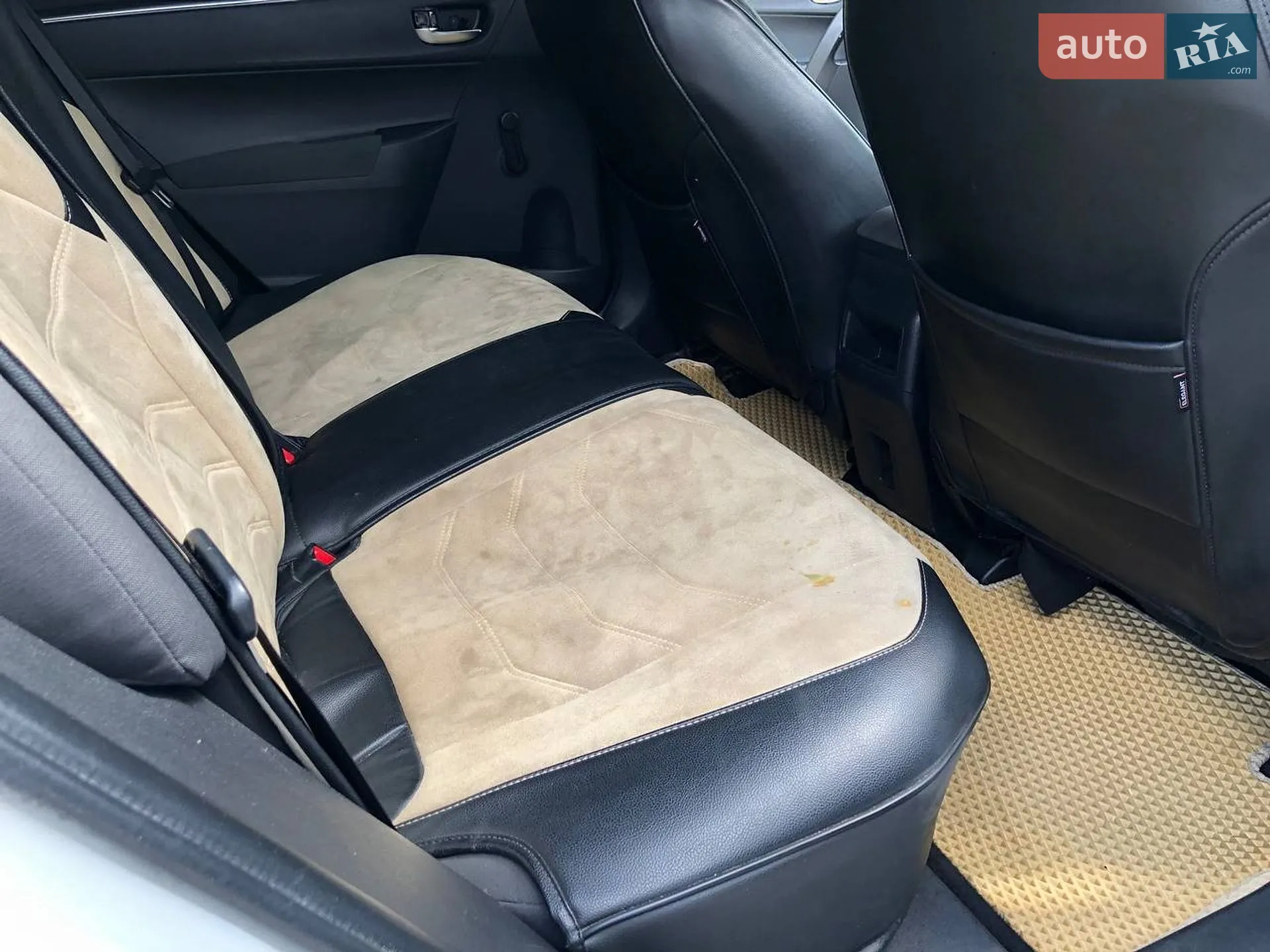 2016 Toyota Corolla - мініатюра 16
