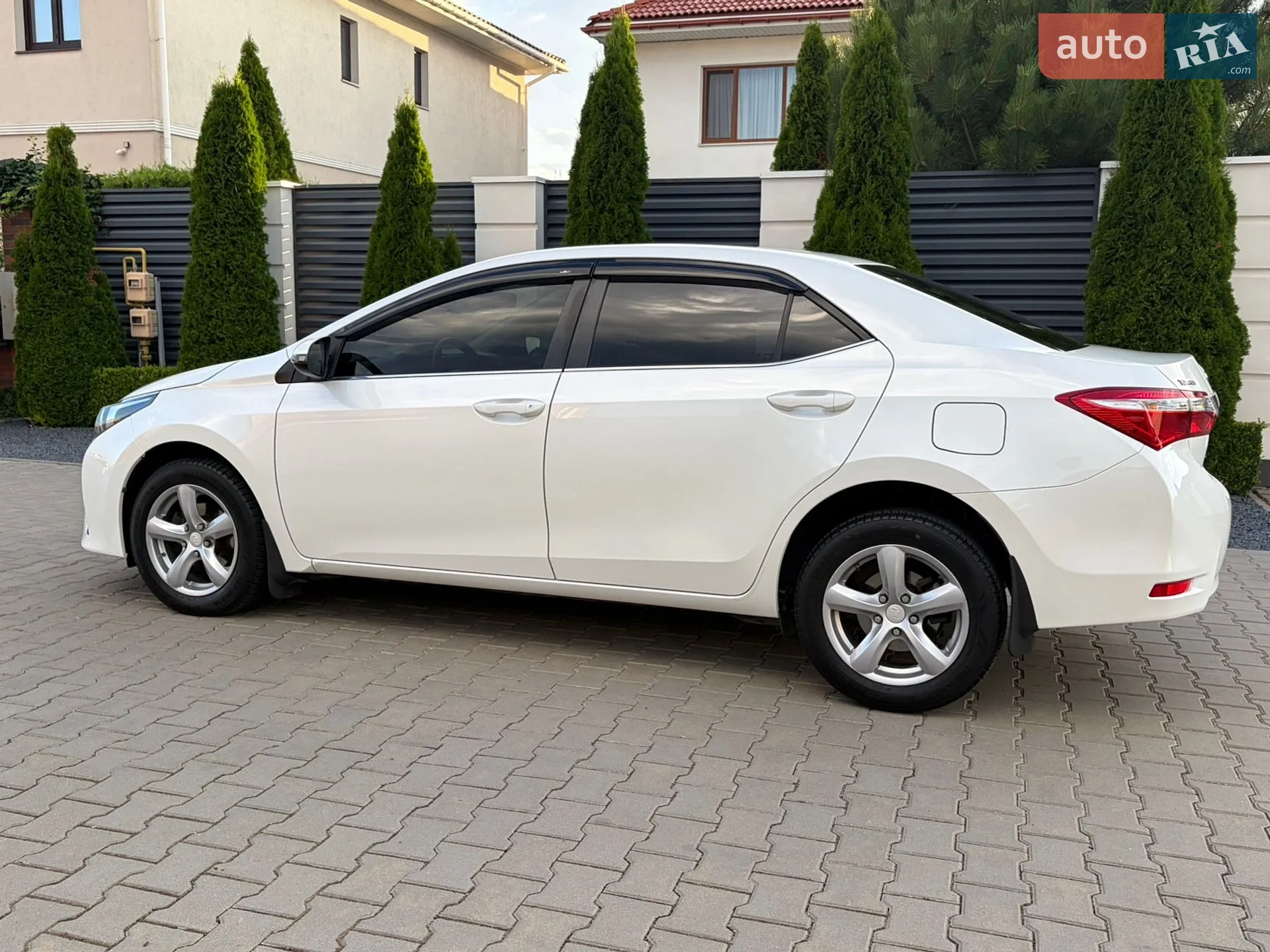 2013 Toyota Corolla - мініатюра 10