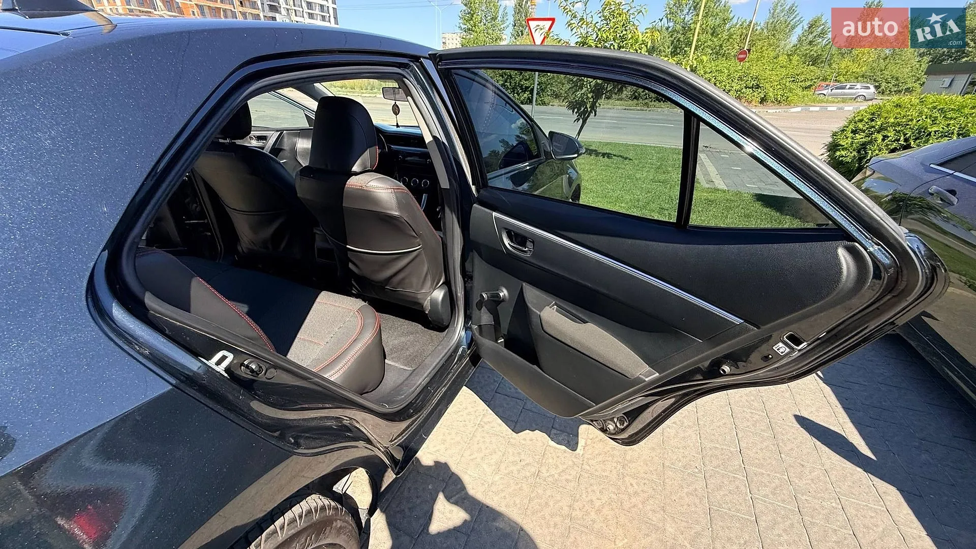 2014 Toyota Corolla - мініатюра 11