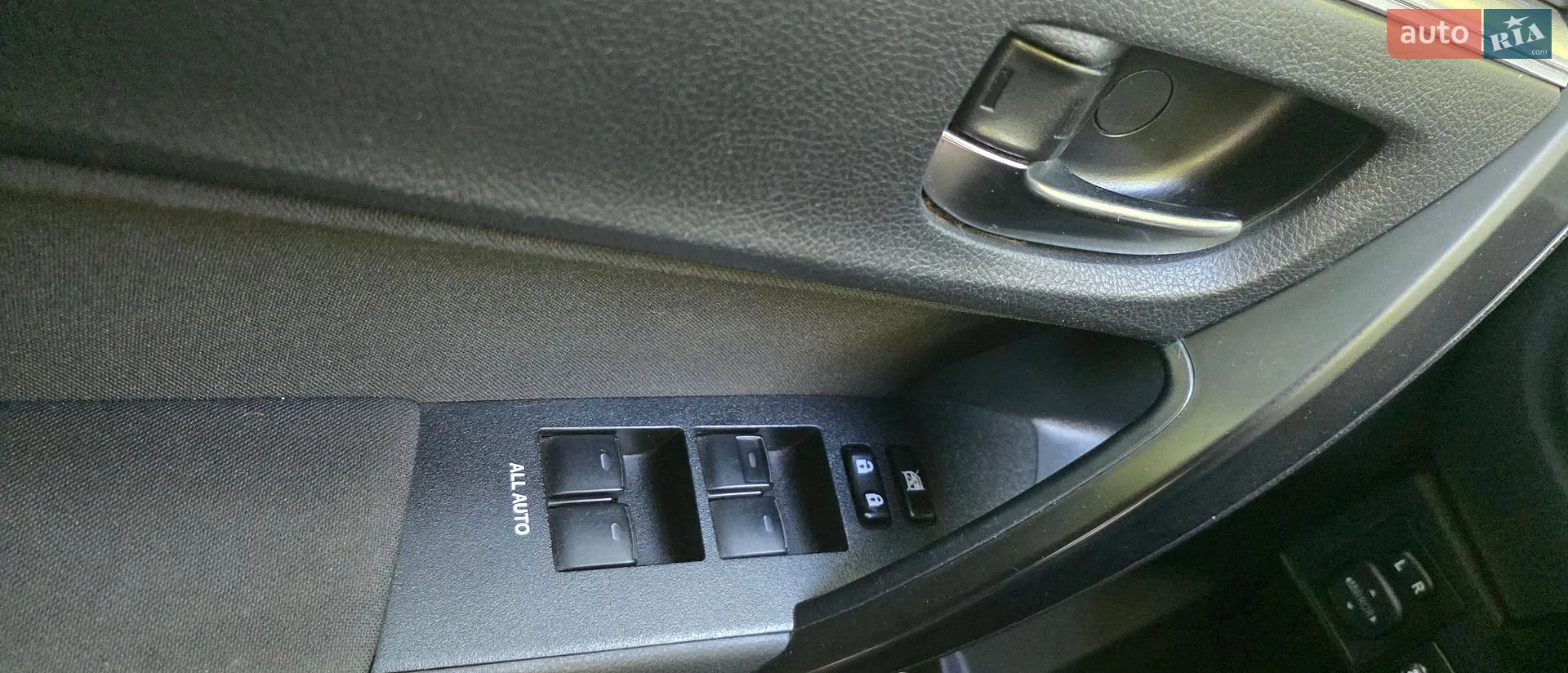 2016 Toyota Corolla - мініатюра 13
