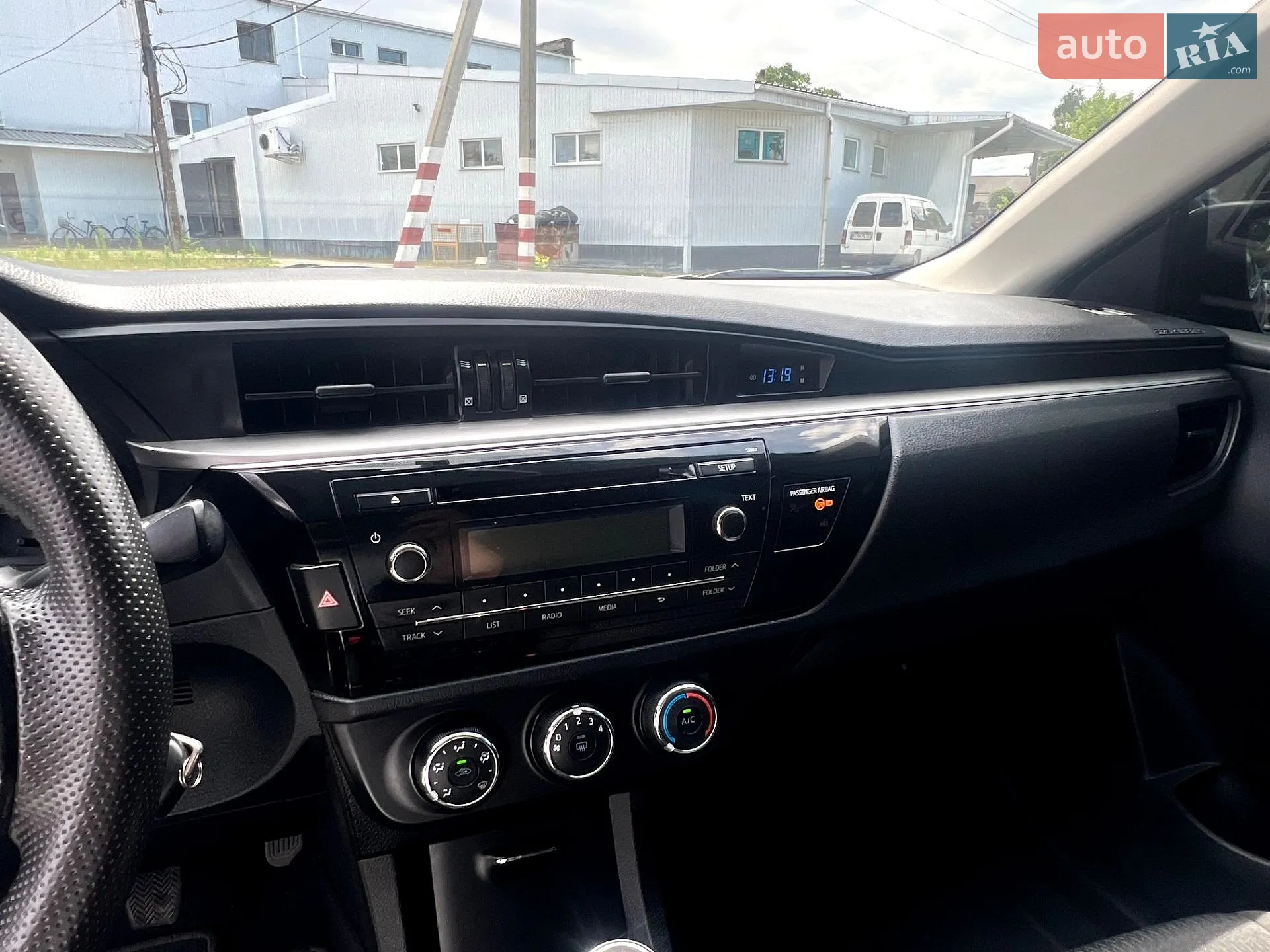2013 Toyota Corolla - мініатюра 27
