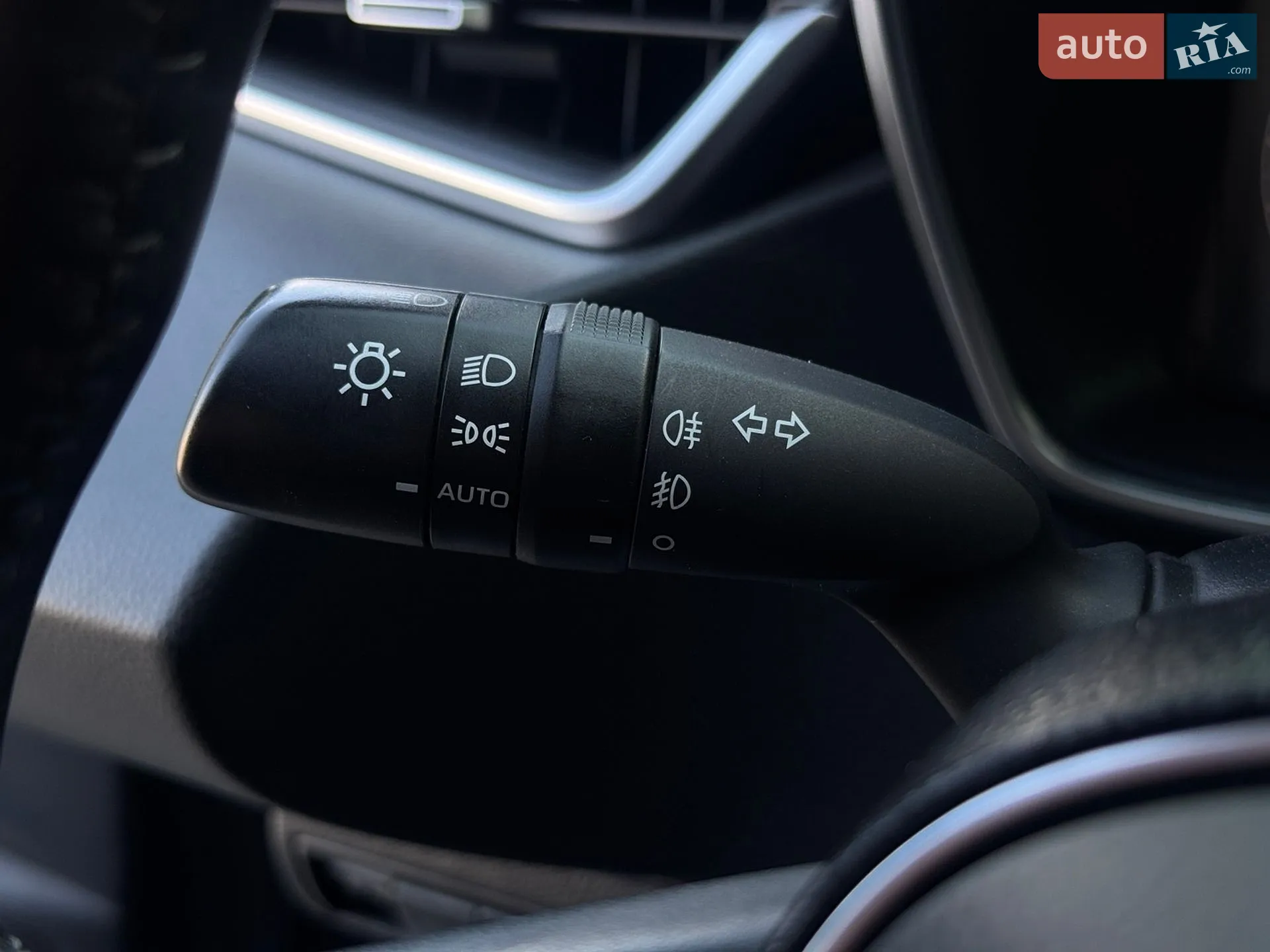 2019 Toyota Corolla - мініатюра 16