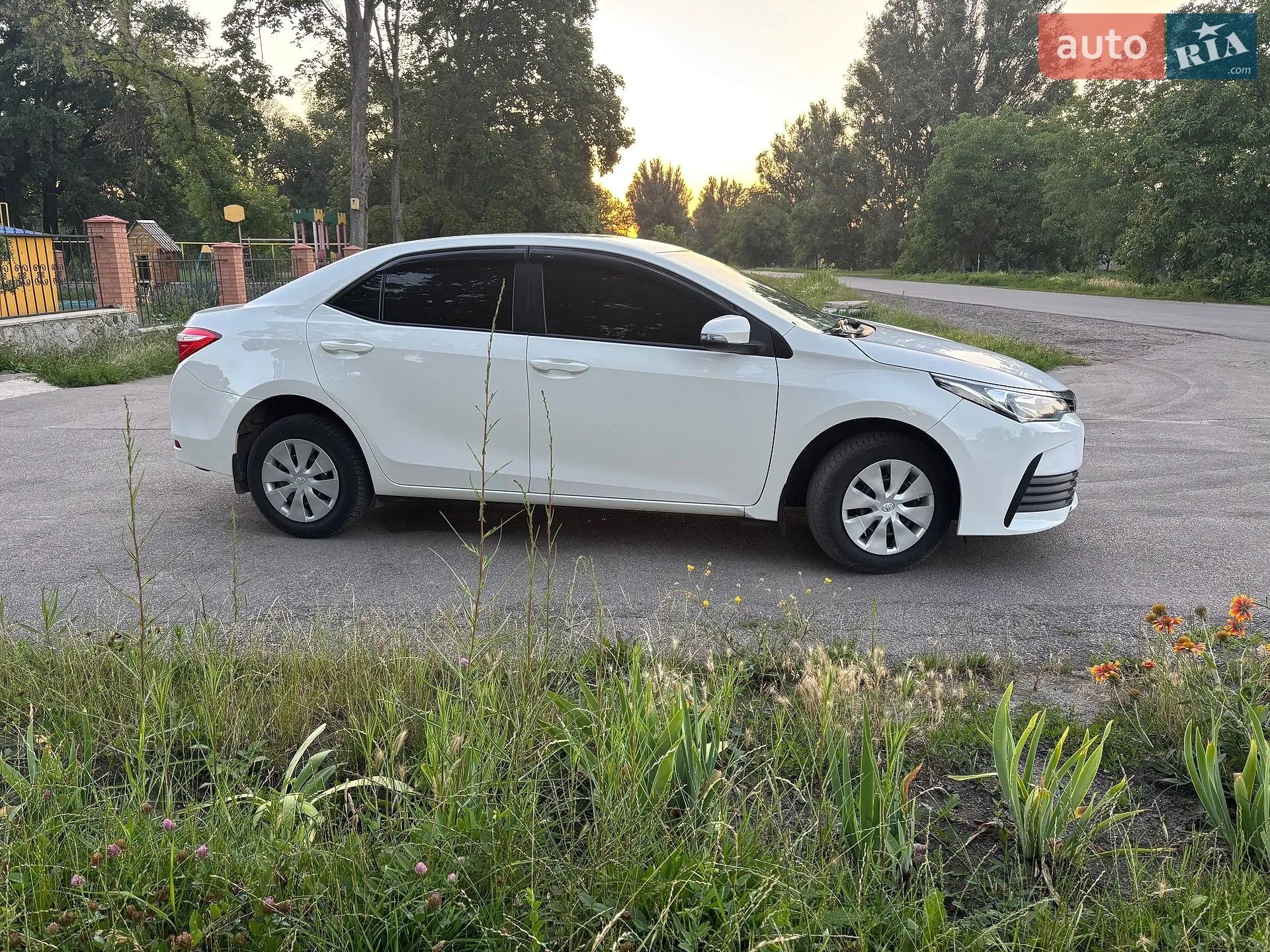 2017 Toyota Corolla - мініатюра 5