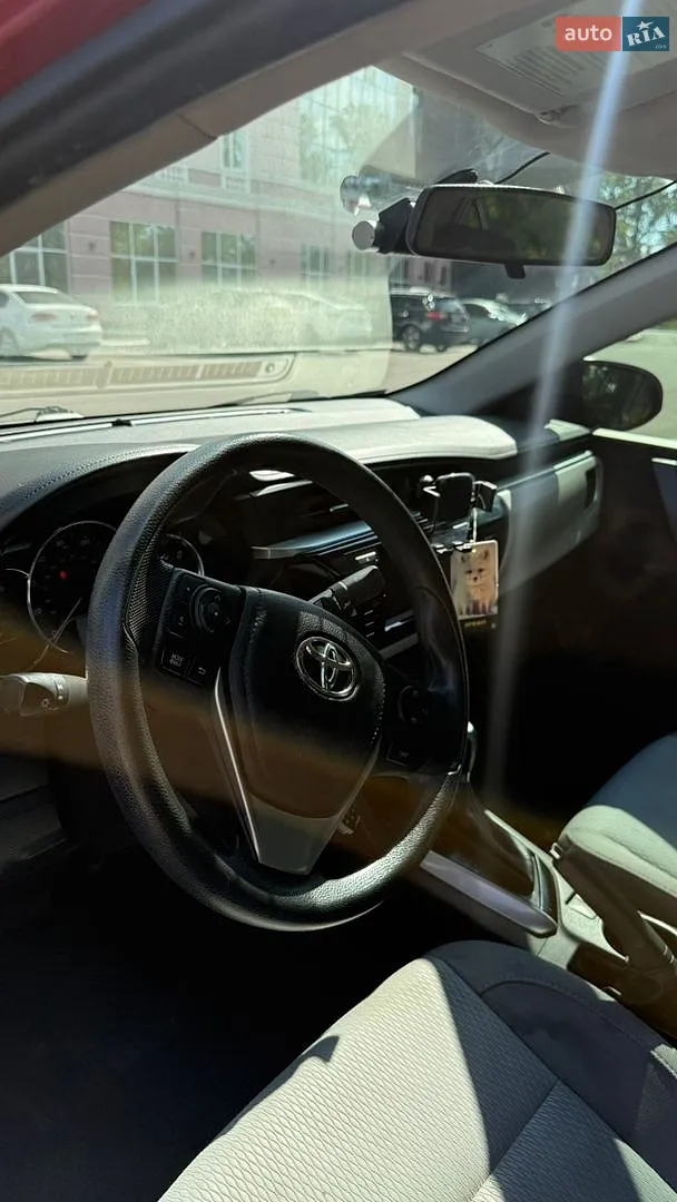 2016 Toyota Corolla - мініатюра 16