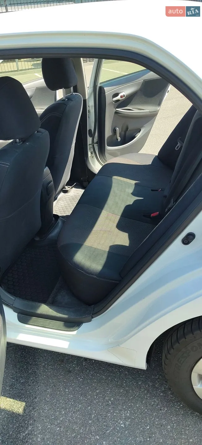 2012 Toyota Corolla - мініатюра 7