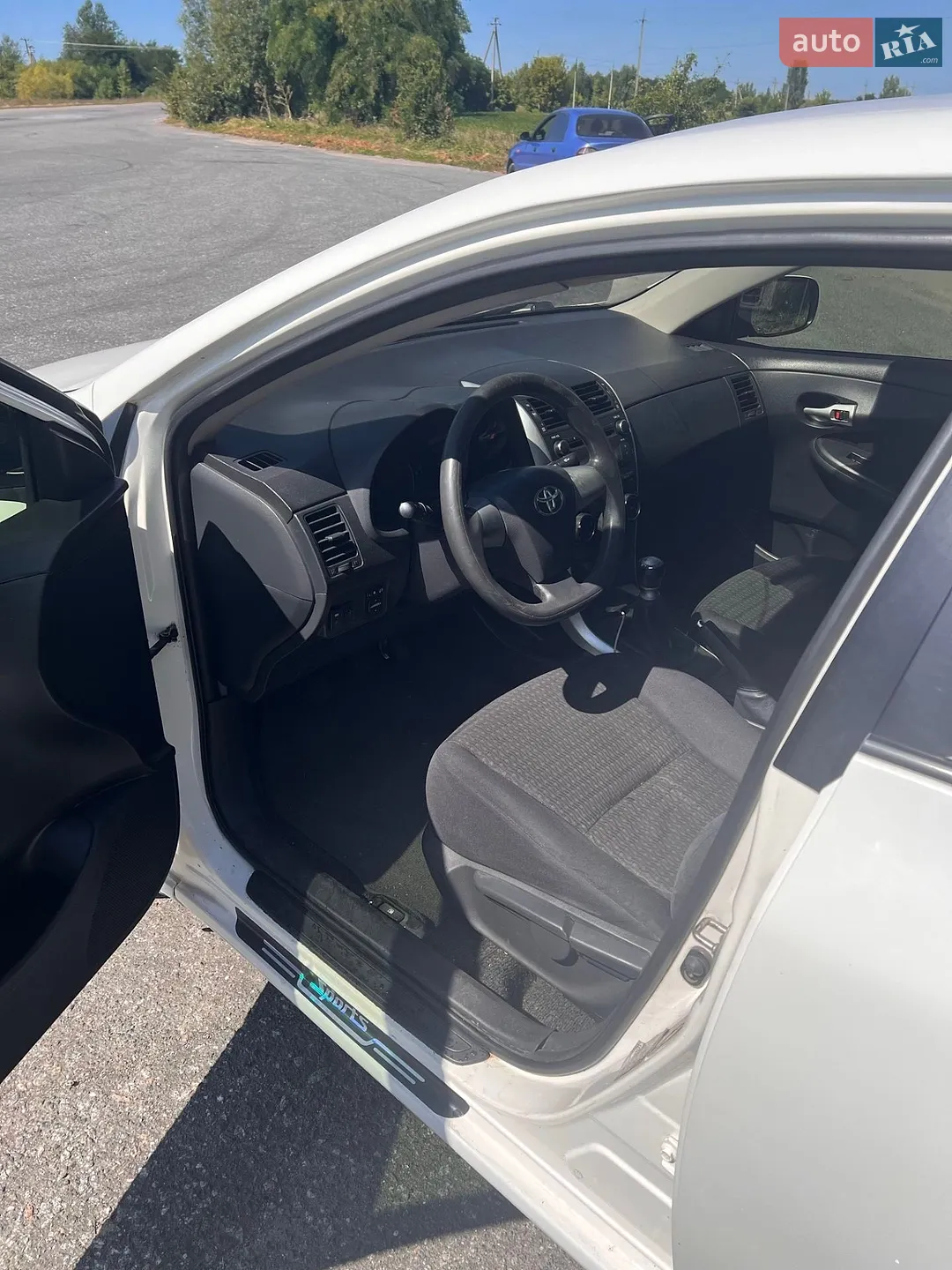 2010 Toyota Corolla - мініатюра 16