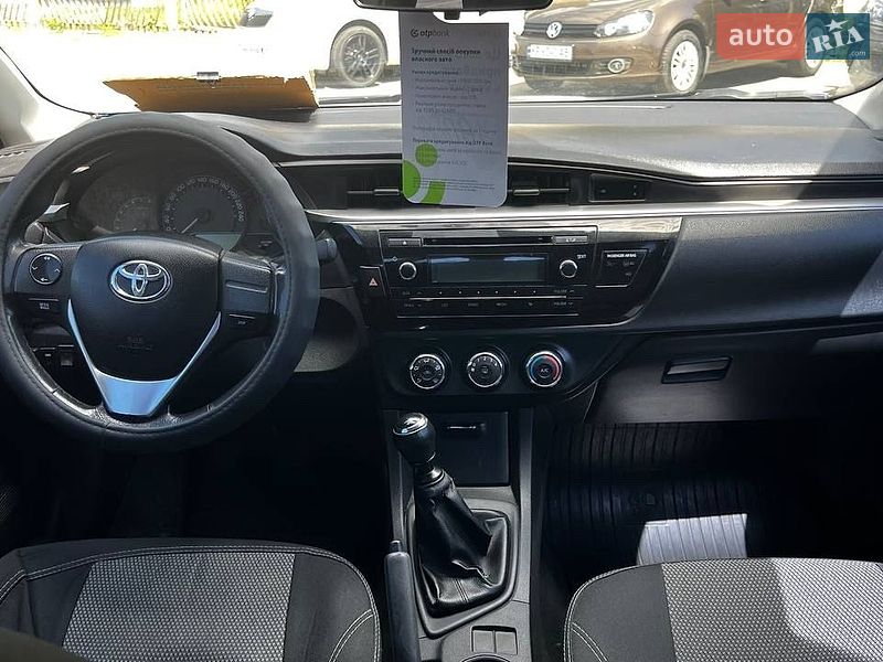 Седан Toyota Corolla 2013 в Запорожье