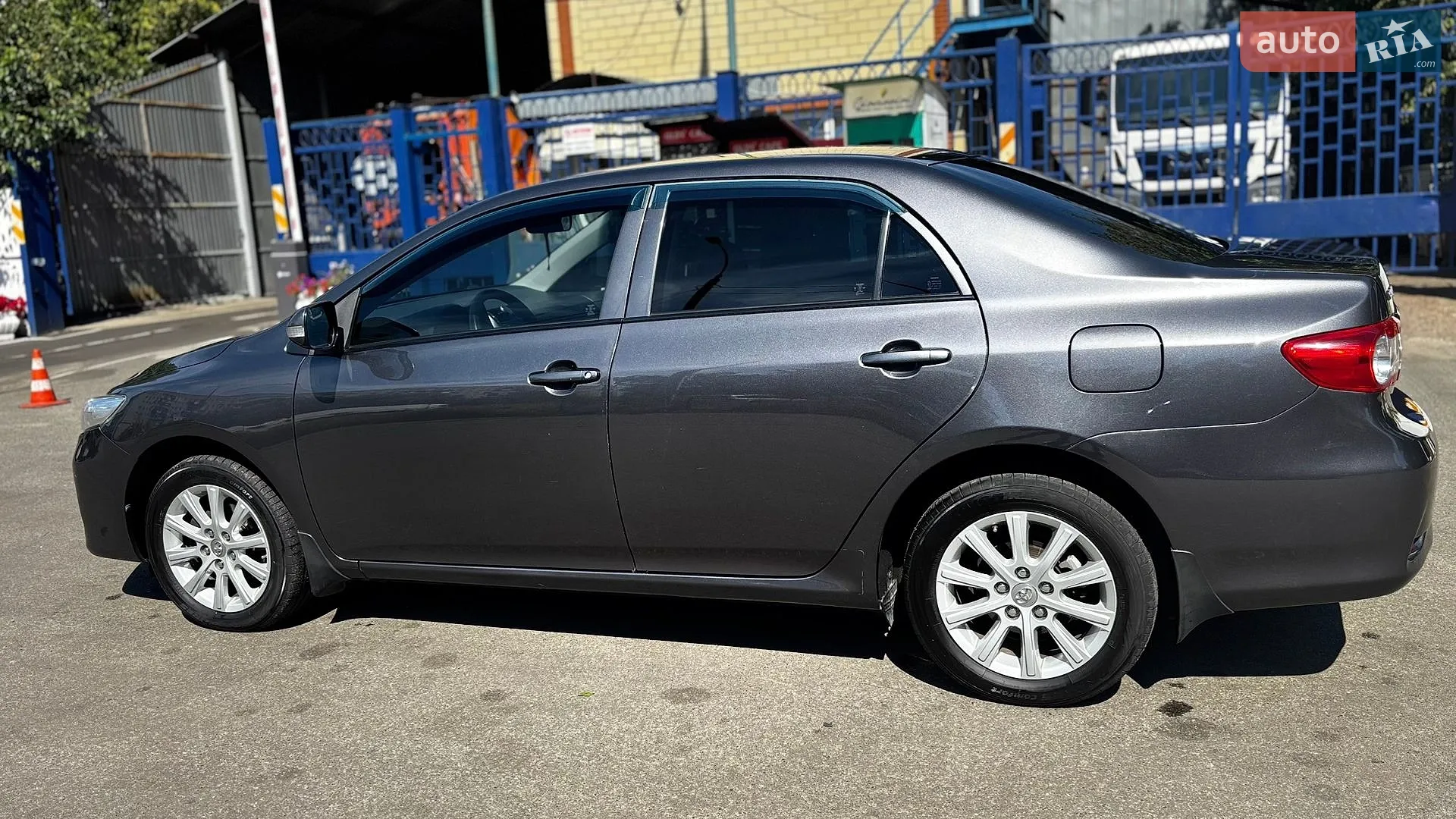2013 Toyota Corolla - мініатюра 16