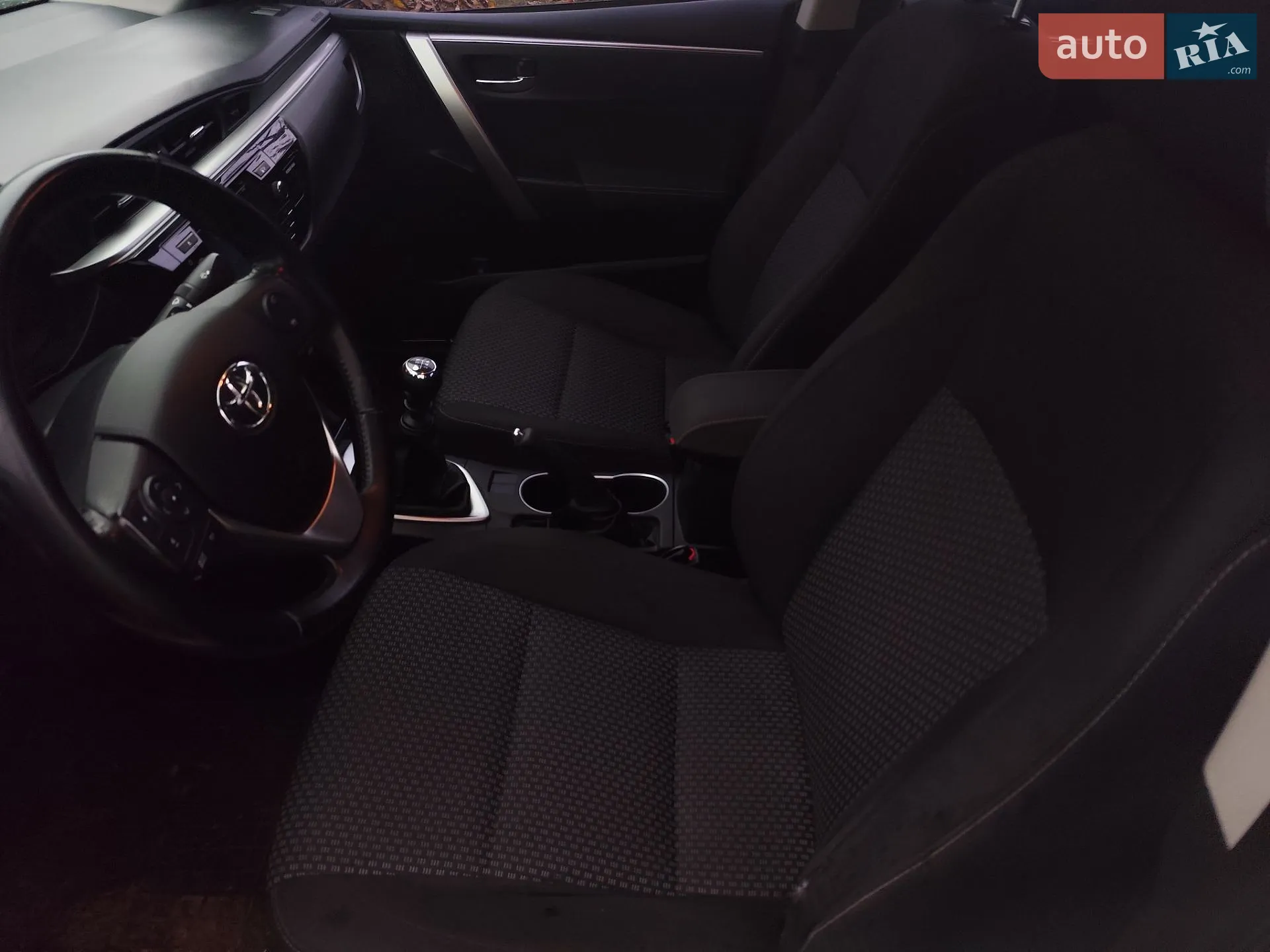 2015 Toyota Corolla - мініатюра 9