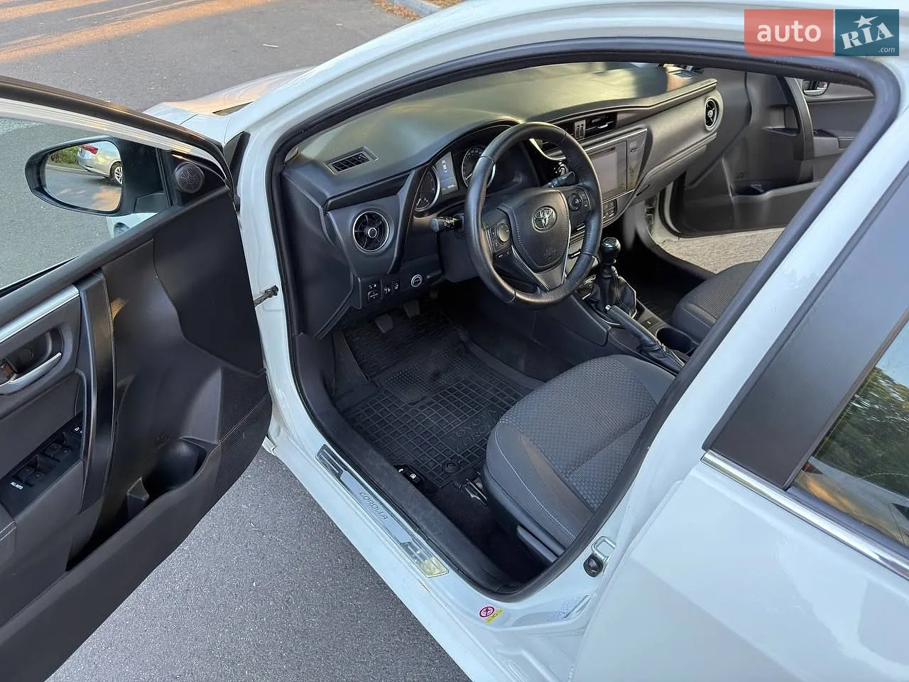 2016 Toyota Corolla - мініатюра 8