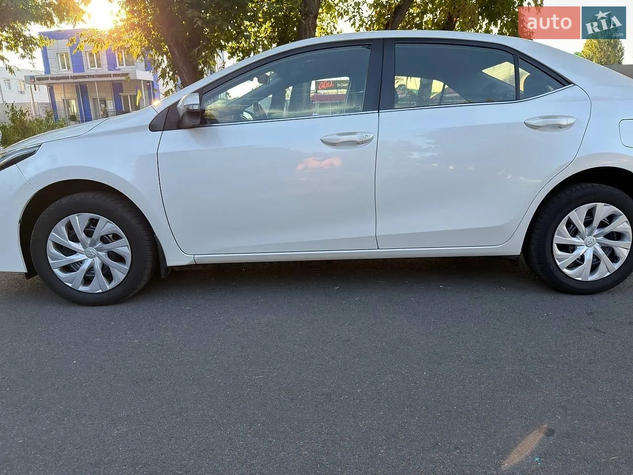 2016 Toyota Corolla - мініатюра 9
