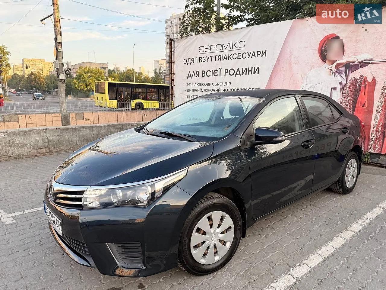 2015 Toyota Corolla - мініатюра 2