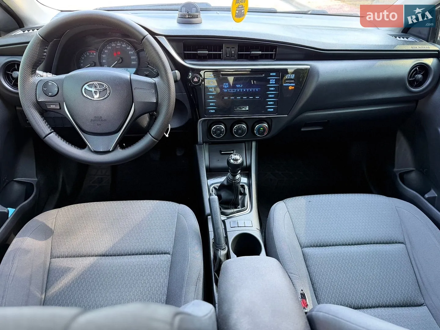2016 Toyota Corolla - мініатюра 15