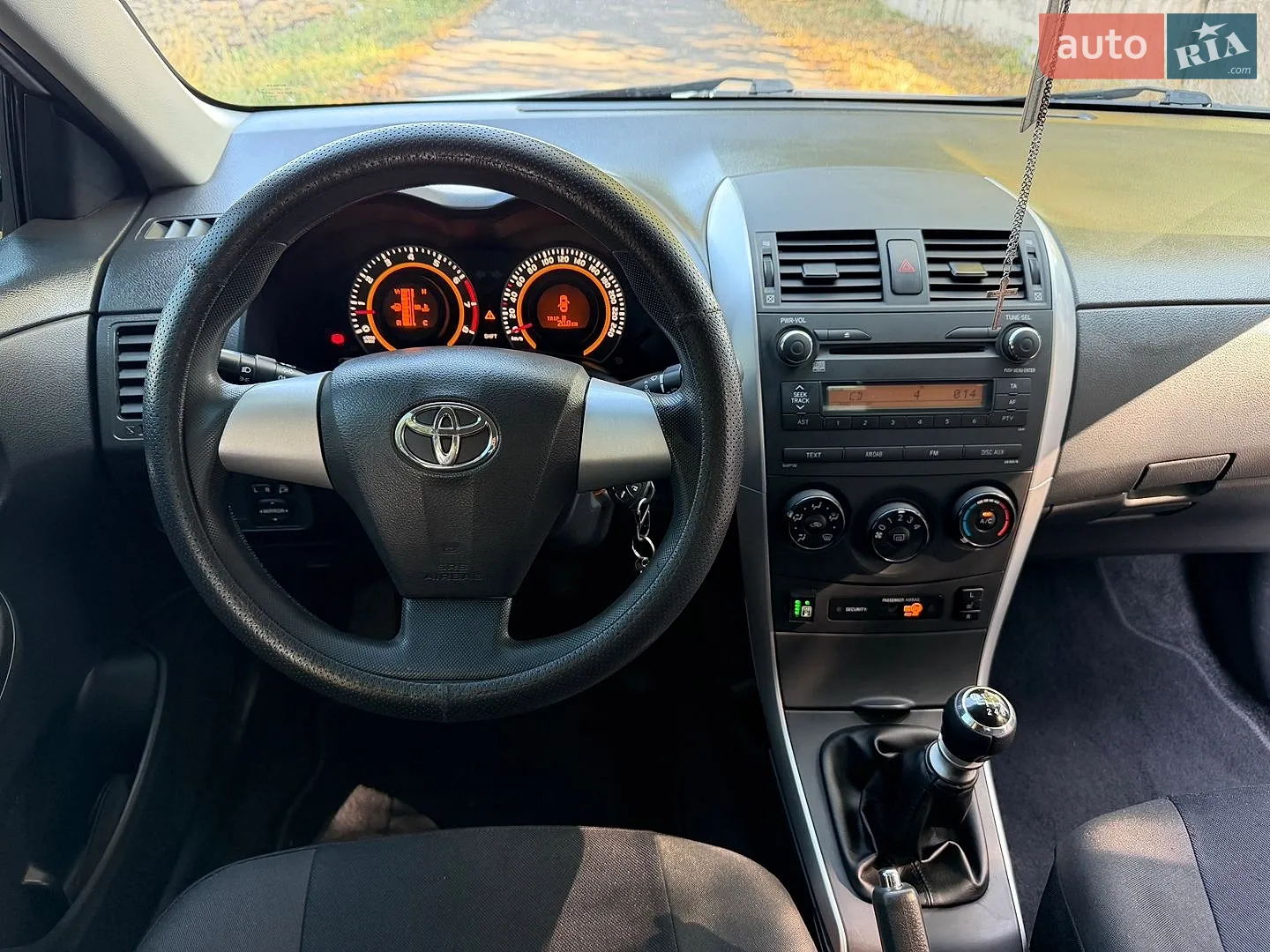 2010 Toyota Corolla - мініатюра 14