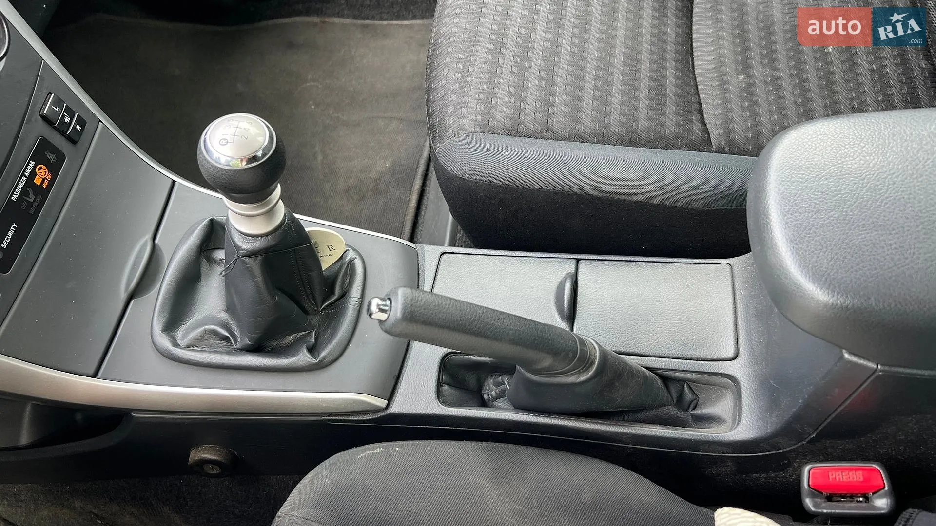 2011 Toyota Corolla - мініатюра 12