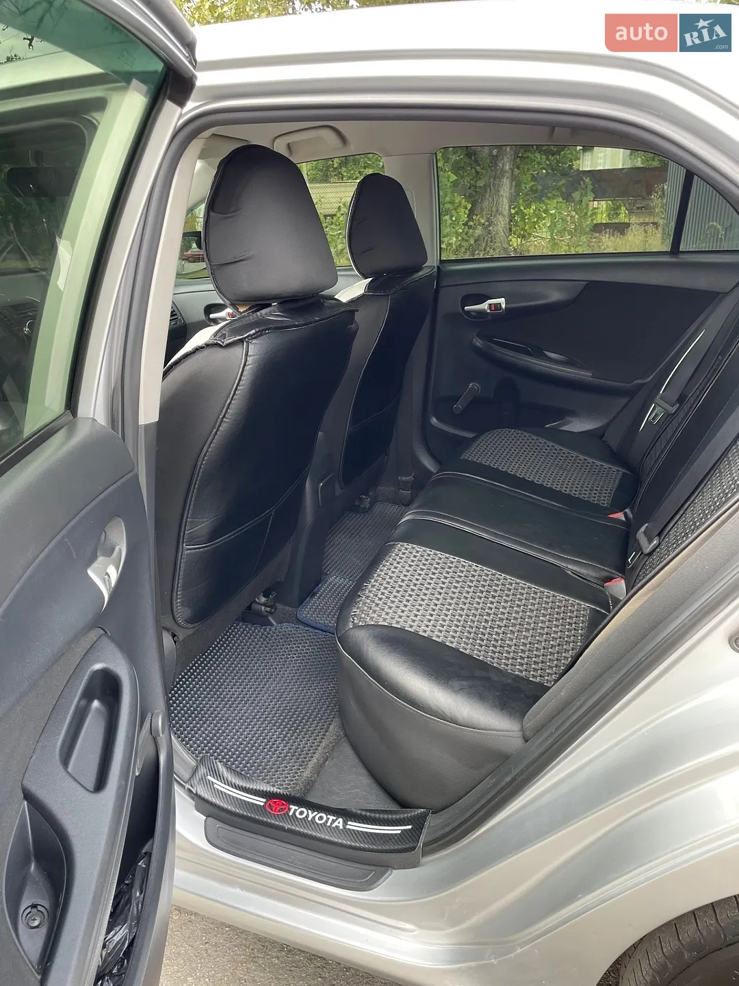 2010 Toyota Corolla - мініатюра 5