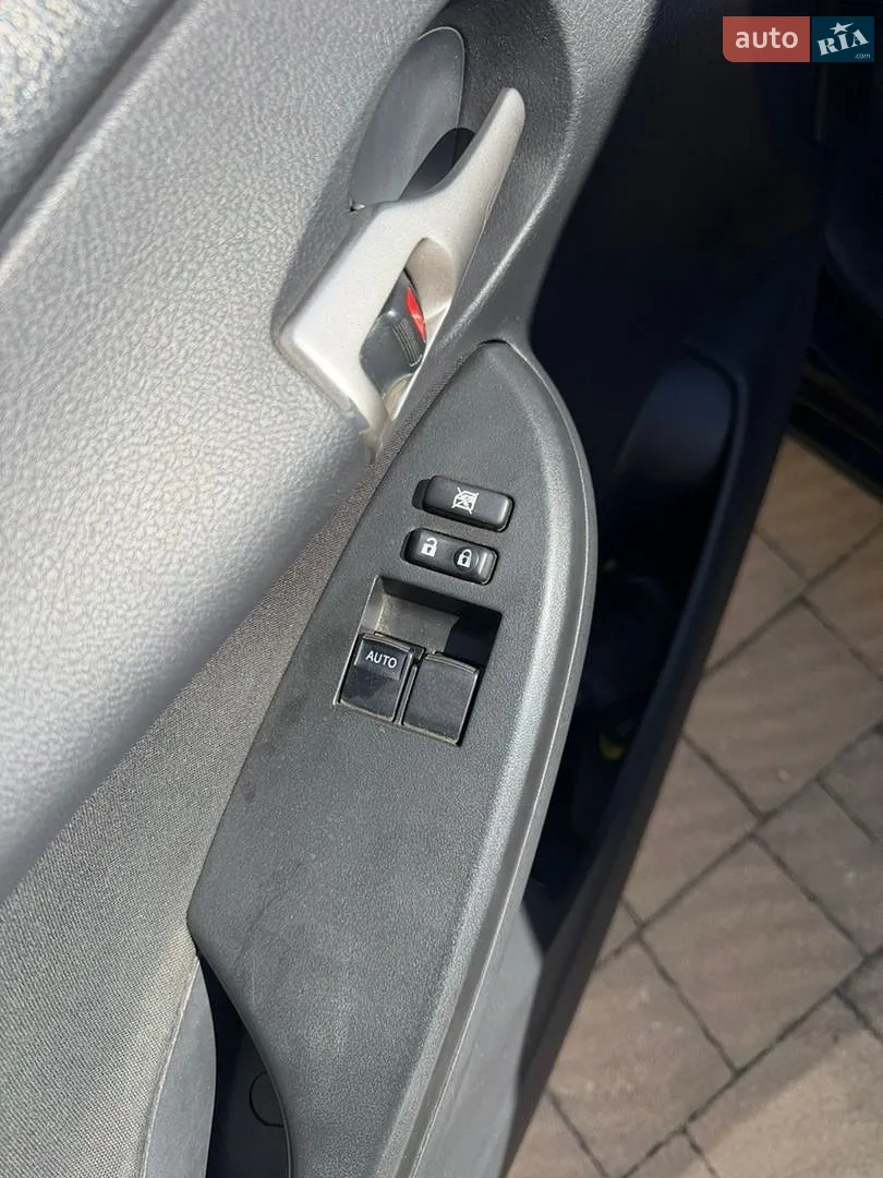 2011 Toyota Corolla - мініатюра 13