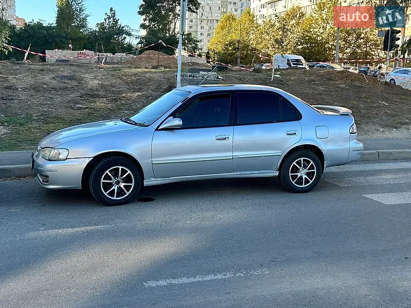 Toyota Corolla 2001