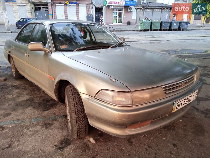 Седан Toyota Corona Exiv 1989 в 