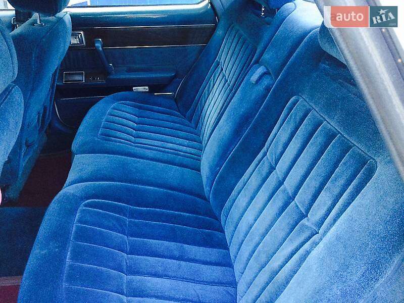 Седан Toyota Crown 1980 в Киеве