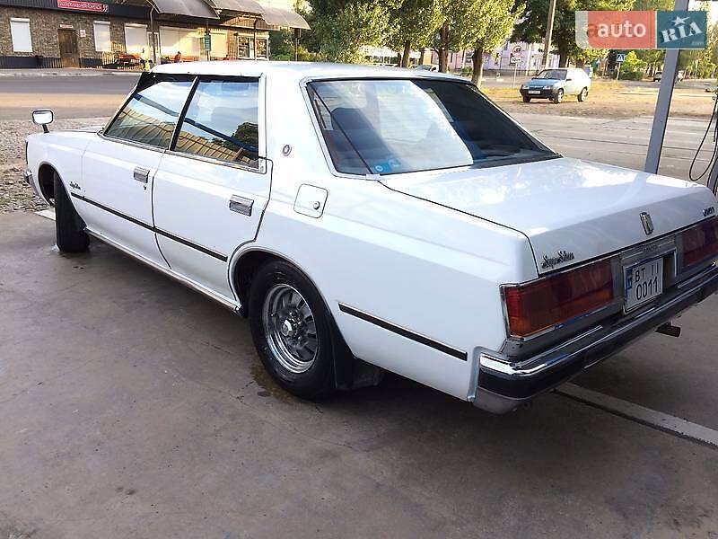 Седан Toyota Crown 1980 в Киеве