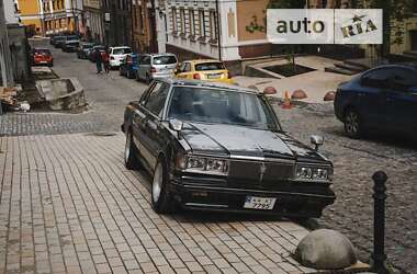 Седан Toyota Crown 1981 в Киеве