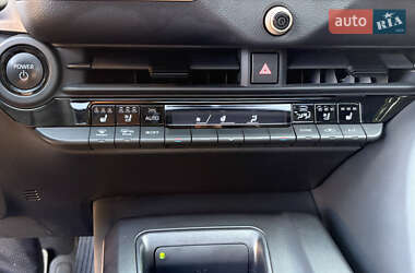 Внедорожник / Кроссовер Toyota Crown 2023 в 