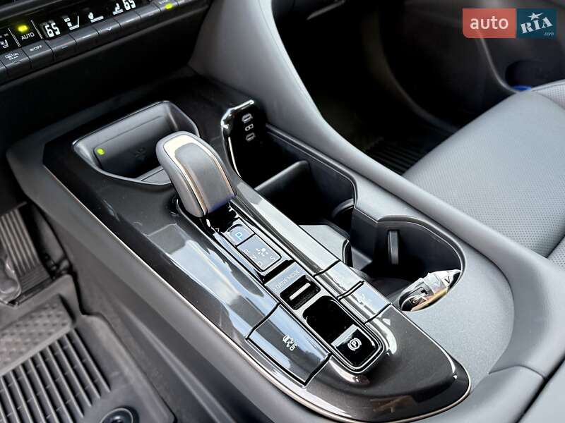 Позашляховик / Кросовер Toyota Crown 2024 в Вінниці