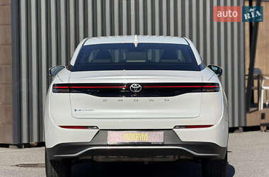 Внедорожник / Кроссовер Toyota Crown 2024 в 
